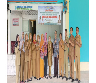Hadirnya Petugas Monitoring US TP.2022/2023, Ibu HJ.HAYUNA,M.Pd.
