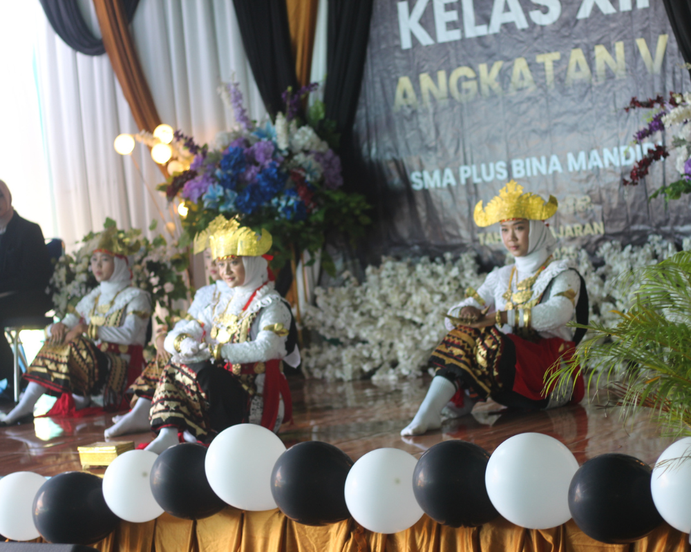 Dokumentasi Pelepasan Kelas 12 Angkatan V (2)